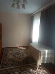Двокімнатна квартира з косметичним ремонтом в двохповерхівці, м.Хмільник, фото 1 Двокімнатна квартира з косметичним ремонтом в двохповерхівці, м.Хмільник, фото 1