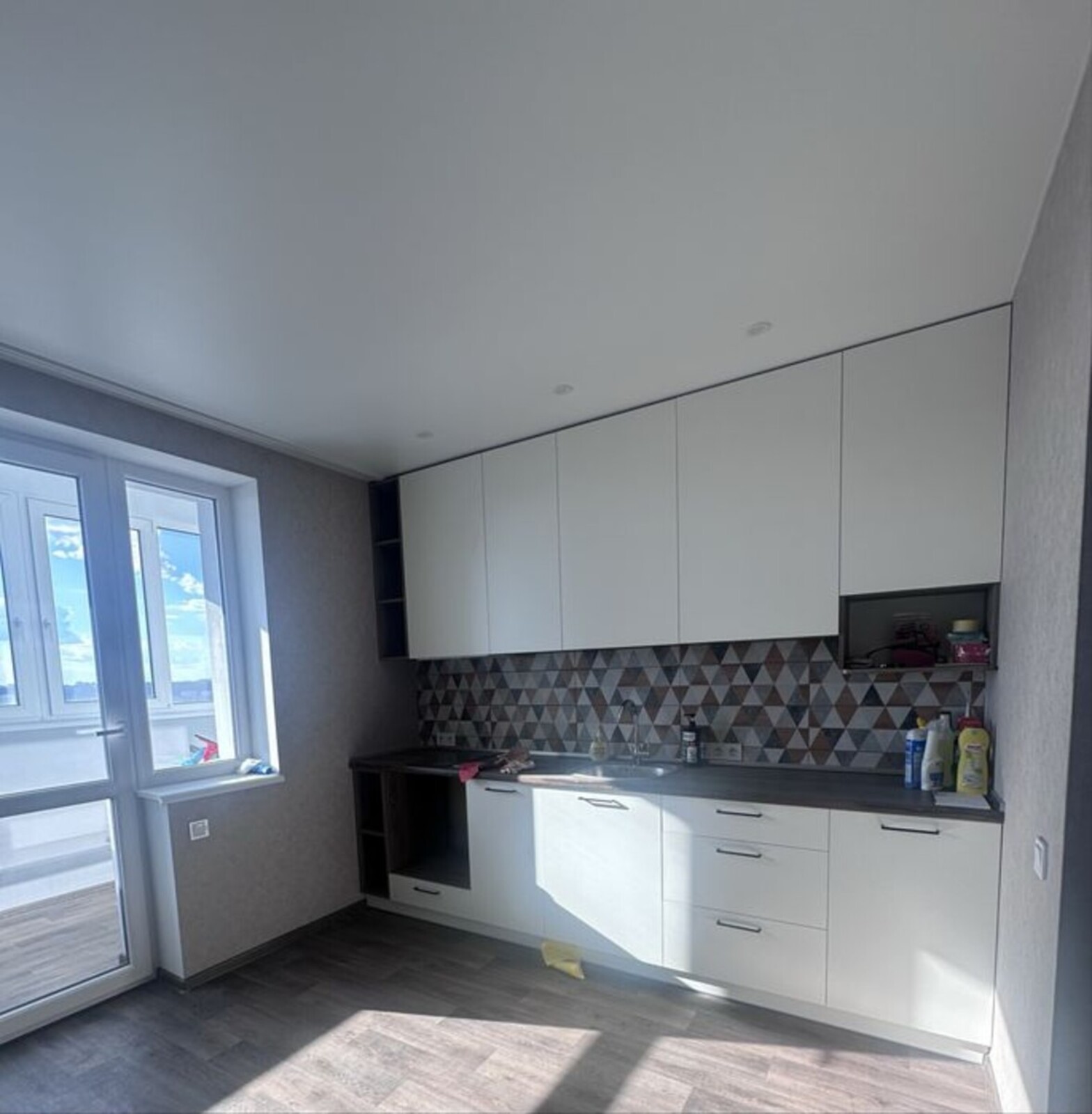 Продаж 1-кімнатної квартири зав. Малишева фото 1 Продаж 1-кімнатної квартири зав. Малишева фото 1