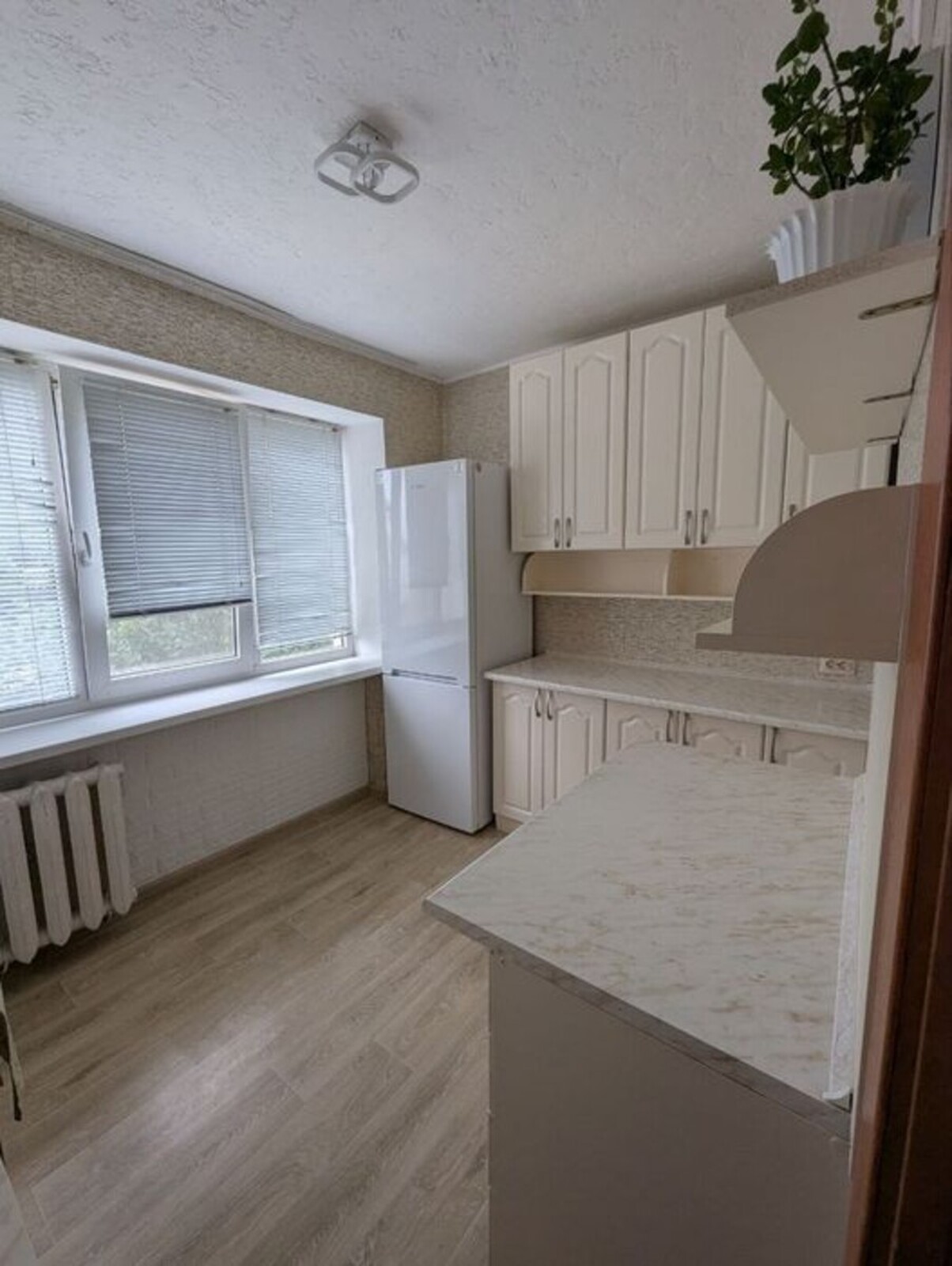 Продаж 2-кімнатної квартири Одеська фото 1 Продаж 2-кімнатної квартири Одеська фото 1