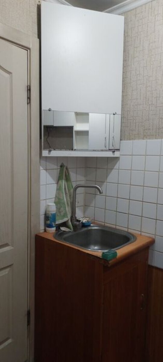Продаж 1-кімнатної гостинки Нові Будинки фото 1 Продаж 1-кімнатної гостинки Нові Будинки фото 1