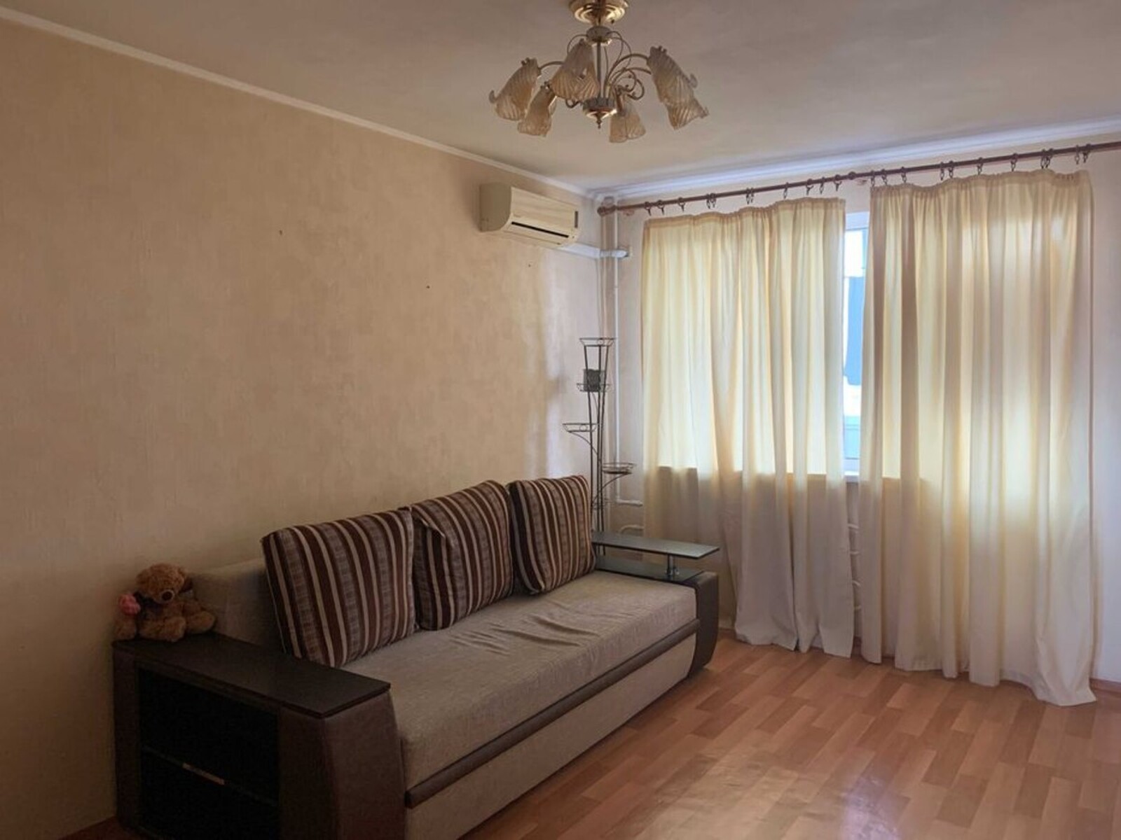 Продам 4-х кімнатну кв.,ст.м.Салтівська/Салтівка фото 1 Продам 4-х кімнатну кв.,ст.м.Салтівська/Салтівка фото 1