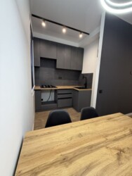 Продаж 2-кімнатної квартири з євроремонтом в Центрі міста біля м.Батанічний сад фото 7 Продаж 2-кімнатної квартири з євроремонтом в Центрі міста біля м.Батанічний сад фото 7