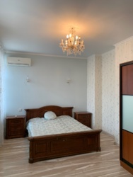 Продається 3х кімнатна ,93м, парк Шевченка,з ремонтом фото 3 Продається 3х кімнатна ,93м, парк Шевченка,з ремонтом фото 3