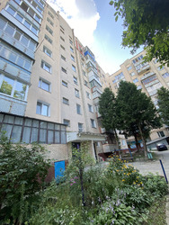 Продаж 2-кімнатної квартири на вулиці Смірнова фото 1 Продаж 2-кімнатної квартири на вулиці Смірнова фото 1