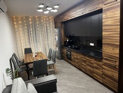 🏡 ПРОДАЖ 1,5-КІМНАТНОЇ КВАРТИРИ В УЖГОРОДІ | 58 м² | $89 900 фото 1 🏡 ПРОДАЖ 1,5-КІМНАТНОЇ КВАРТИРИ В УЖГОРОДІ | 58 м² | $89 900 фото 1