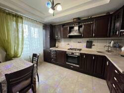 Продаж затишної 3-ної квартири на масиві Незалежності (Леваневського) фото 2 Продаж затишної 3-ної квартири на масиві Незалежності (Леваневського) фото 2