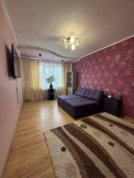 Продаж 2-ної квартири, Леваневський м-в ( стометрівка) фото 1 Продаж 2-ної квартири, Леваневський м-в ( стометрівка) фото 1