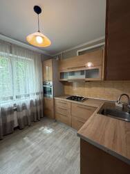 Продаж 2-ної квартири, 4й мікрорайон фото 1 Продаж 2-ної квартири, 4й мікрорайон фото 1