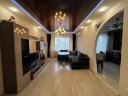 Продаж затишної 3-ної квартири на масиві Незалежності (Леваневського) фото 4 Продаж затишної 3-ної квартири на масиві Незалежності (Леваневського) фото 4