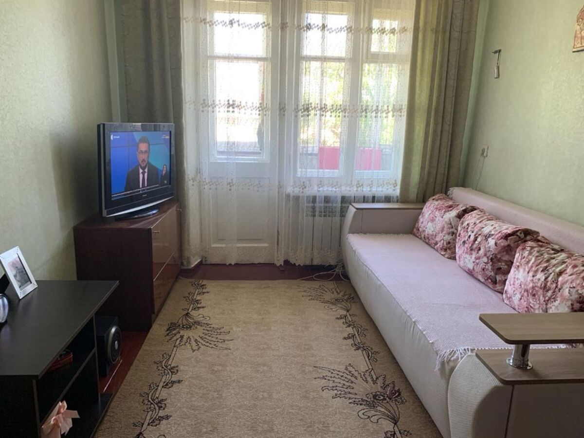 Продаж 1 кімнатної квартири рн 11 школи фото 1 Продаж 1 кімнатної квартири рн 11 школи фото 1