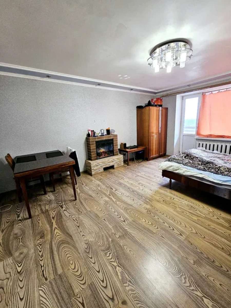 Продаж гарної 4кімнатної квартири в Центрі фото 1 Продаж гарної 4кімнатної квартири в Центрі фото 1