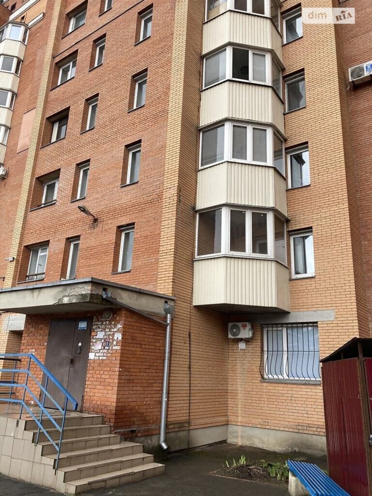 Продаж квартири в центральній частині міста по вул. Європейська код № 213-110-624 фото 1 Продаж квартири в центральній частині міста по вул. Європейська код № 213-110-624 фото 1