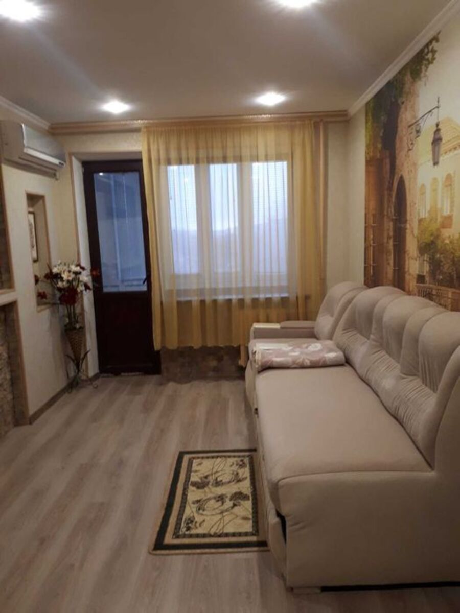 Продається 2 кімнатна квартира, розташована в м. Полтава код № 212-937-875 фото 1 Продається 2 кімнатна квартира, розташована в м. Полтава код № 212-937-875 фото 1