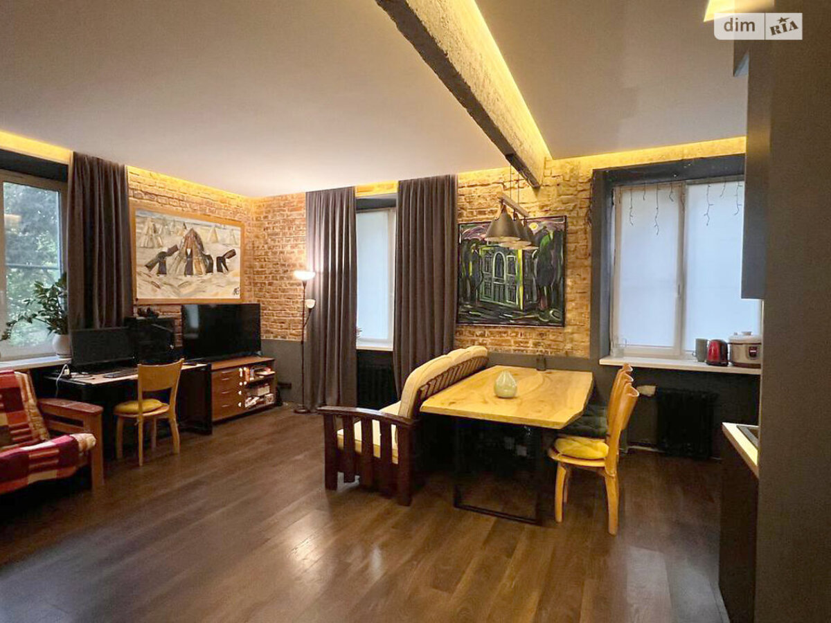 Продаж 2 кімнатної квартири Центр фото 1 Продаж 2 кімнатної квартири Центр фото 1