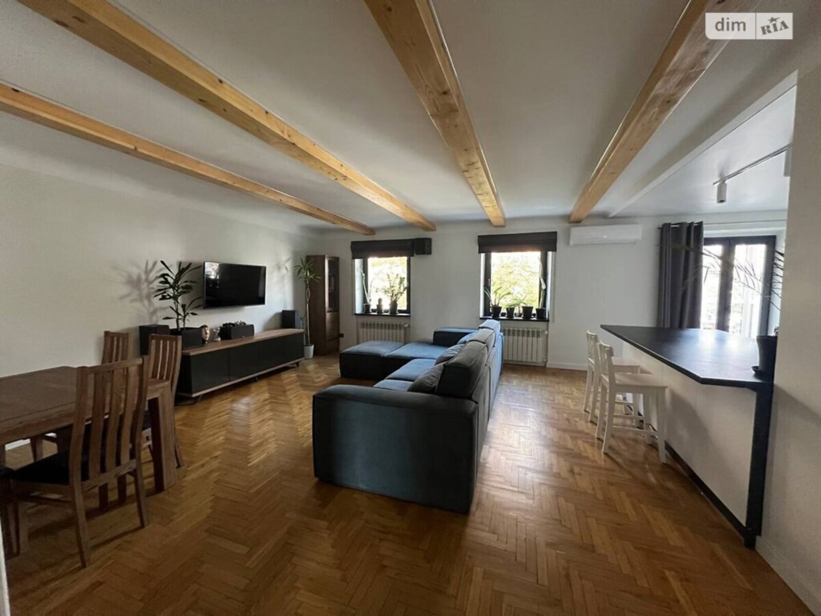 Продаж 4к квартири 97 кв. м на вул. Стрітенська фото 1 Продаж 4к квартири 97 кв. м на вул. Стрітенська фото 1
