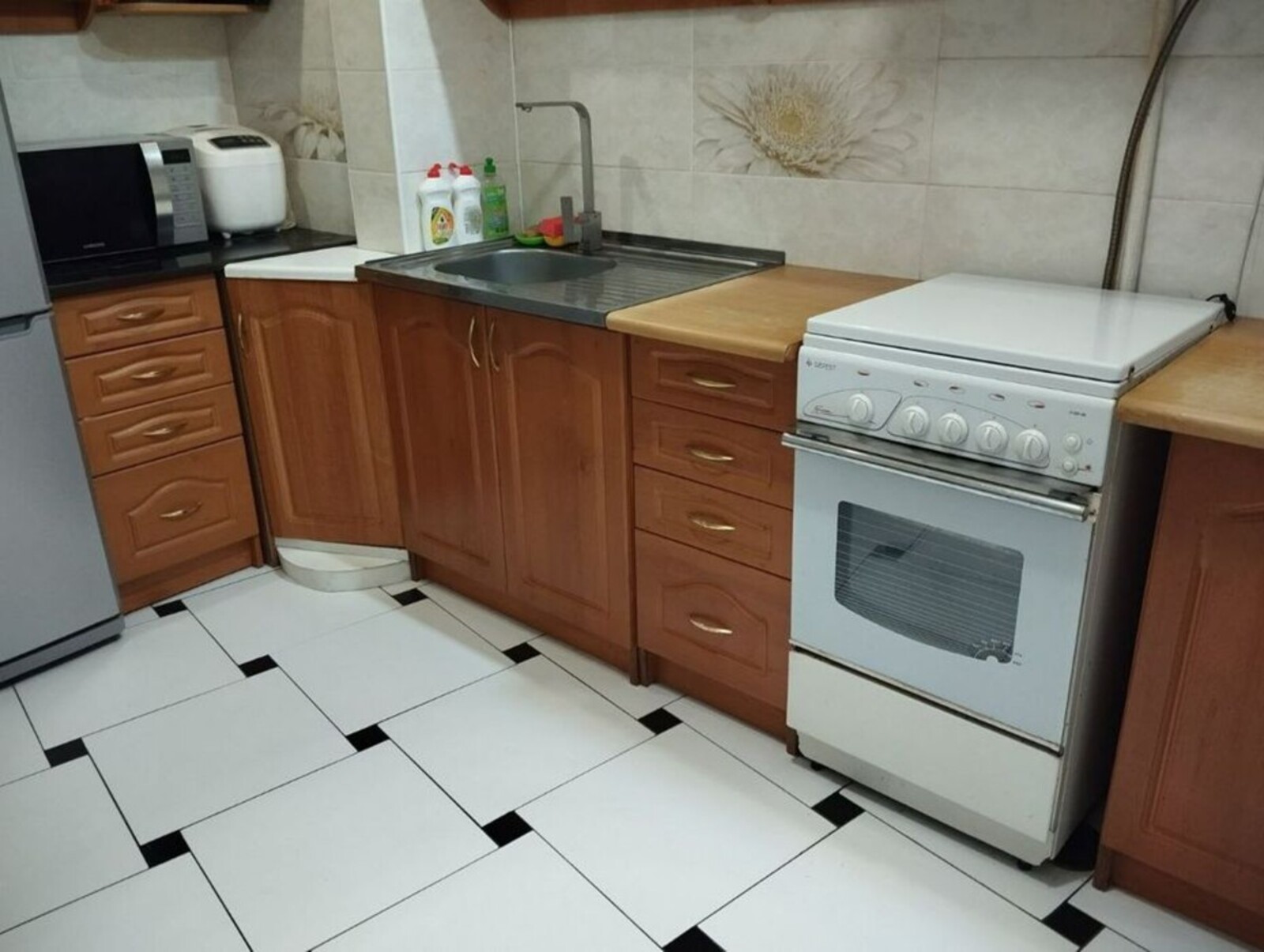 Продаж квартири в прекрасному районі, Сади 1. код № 213-120-534 фото 1 Продаж квартири в прекрасному районі, Сади 1. код № 213-120-534 фото 1