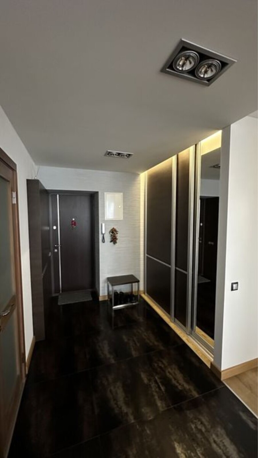 Продаж квартири в Центрі код №212864170 фото 1 Продаж квартири в Центрі код №212864170 фото 1