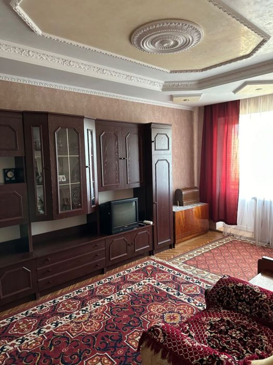 Продаж 2-х кімнатної квартири на Садах 2. код № 212-959-301 фото 1 Продаж 2-х кімнатної квартири на Садах 2. код № 212-959-301 фото 1