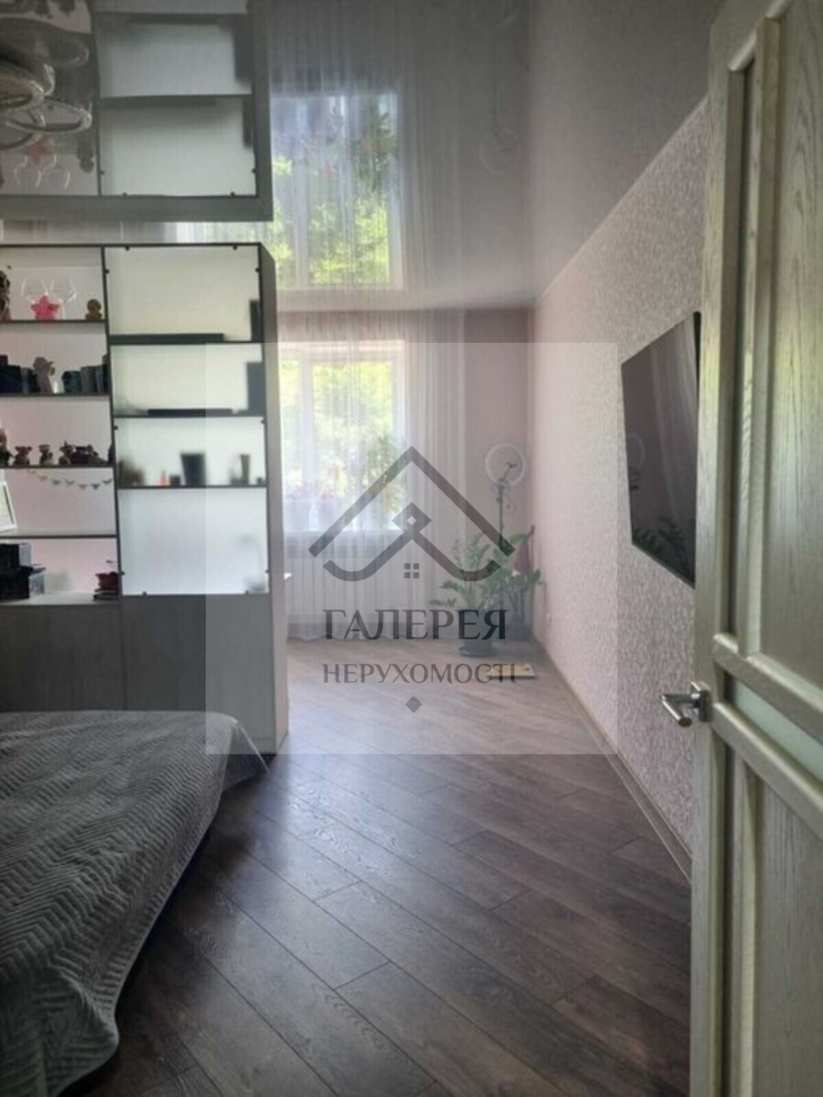 Продаж квартири в центральній частині міста код № 213-144-029 фото 1 Продаж квартири в центральній частині міста код № 213-144-029 фото 1