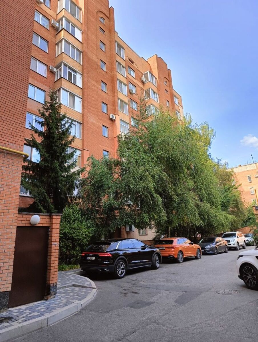 Продаж 1 кімнатної в Центрі міста з ремонтом фото 1 Продаж 1 кімнатної в Центрі міста з ремонтом фото 1