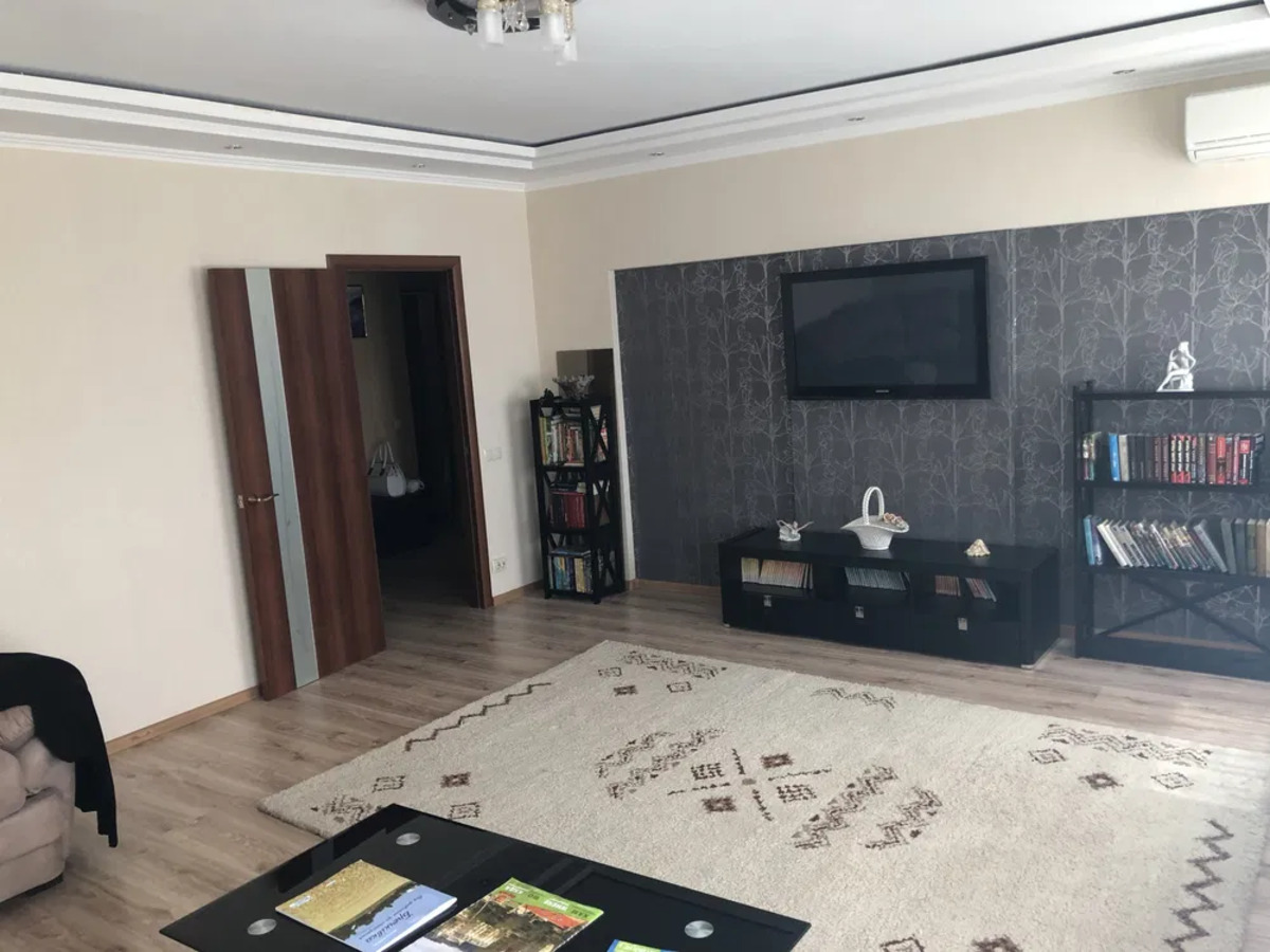 Продаж трикімнатної Центр Новобудова фото 1 Продаж трикімнатної Центр Новобудова фото 1