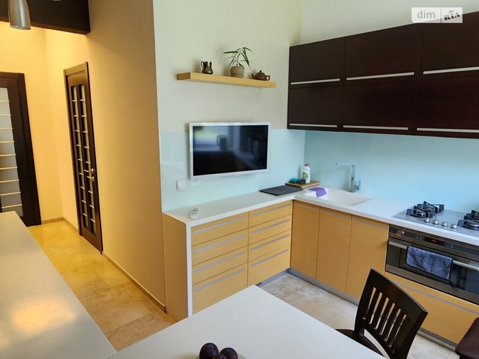 Продаж 2к квартири 56 кв. м код №212824688 фото 1 Продаж 2к квартири 56 кв. м код №212824688 фото 1