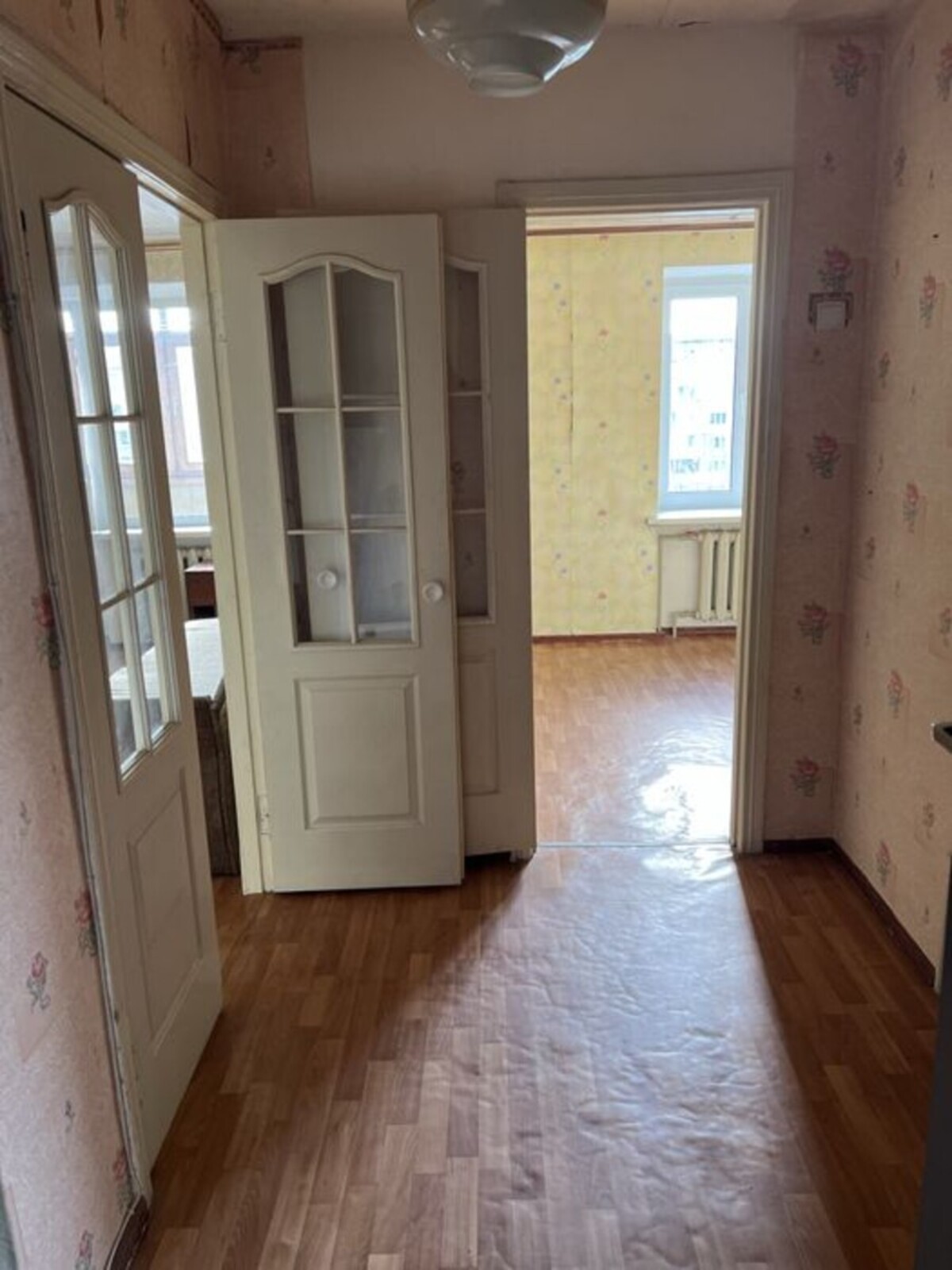 Продаж квартири на О.Бідного код № 213-134-443 фото 1 Продаж квартири на О.Бідного код № 213-134-443 фото 1