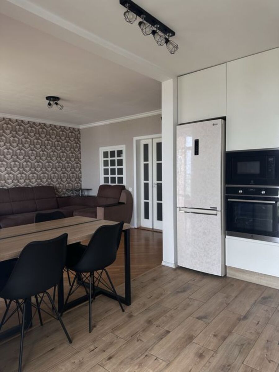 Продаж 3-х кімнатної квартири на Садах-2. код № 213-166-301 фото 1 Продаж 3-х кімнатної квартири на Садах-2. код № 213-166-301 фото 1