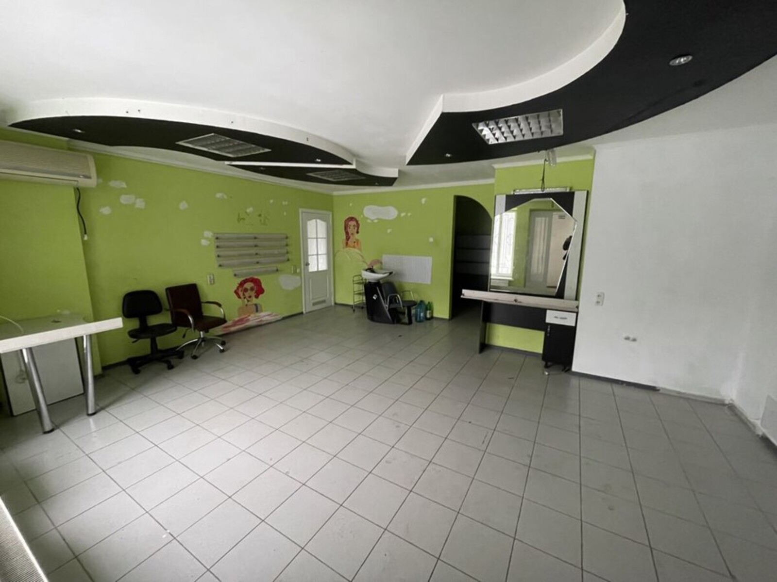 Продаж приміщення з окремим входом 21 900 $ код № 212-914-322 фото 1 Продаж приміщення з окремим входом 21 900 $ код № 212-914-322 фото 1
