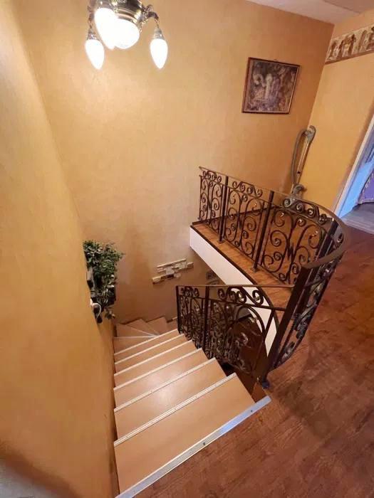 Продаж 4 кімнатної в центральній частині Дворівнева130000$ фото 1 Продаж 4 кімнатної в центральній частині Дворівнева130000$ фото 1