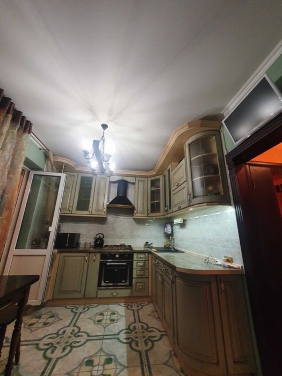 Продаж квартири на Браїлках код № 213-104-871 фото 1 Продаж квартири на Браїлках код № 213-104-871 фото 1