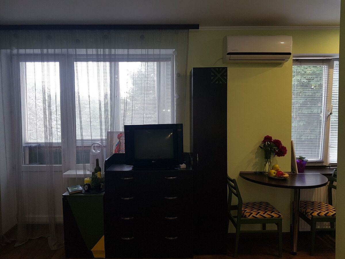 ПРОДАЖ КВАРТИРИ В ЦЕНТРІ фото 1 ПРОДАЖ КВАРТИРИ В ЦЕНТРІ фото 1