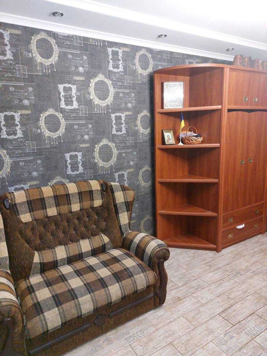 Продаж 1-кімнатної квартири. Центр!!! код № 212-877-261 фото 1 Продаж 1-кімнатної квартири. Центр!!! код № 212-877-261 фото 1