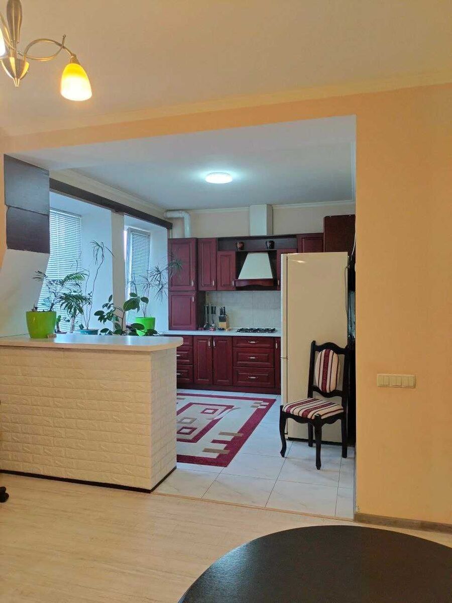 Продам 3х кімнатна квартира з ремонтом р-н Браїлки код № 212-928-566 фото 1 Продам 3х кімнатна квартира з ремонтом р-н Браїлки код № 212-928-566 фото 1