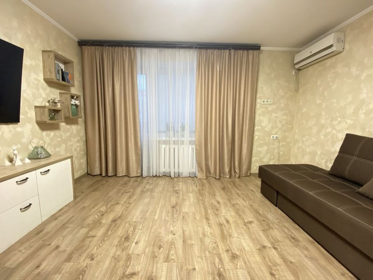 Квартира двокімнатна в центральній частині міста. код № 213-012-948 фото 1 Квартира двокімнатна в центральній частині міста. код № 213-012-948 фото 1