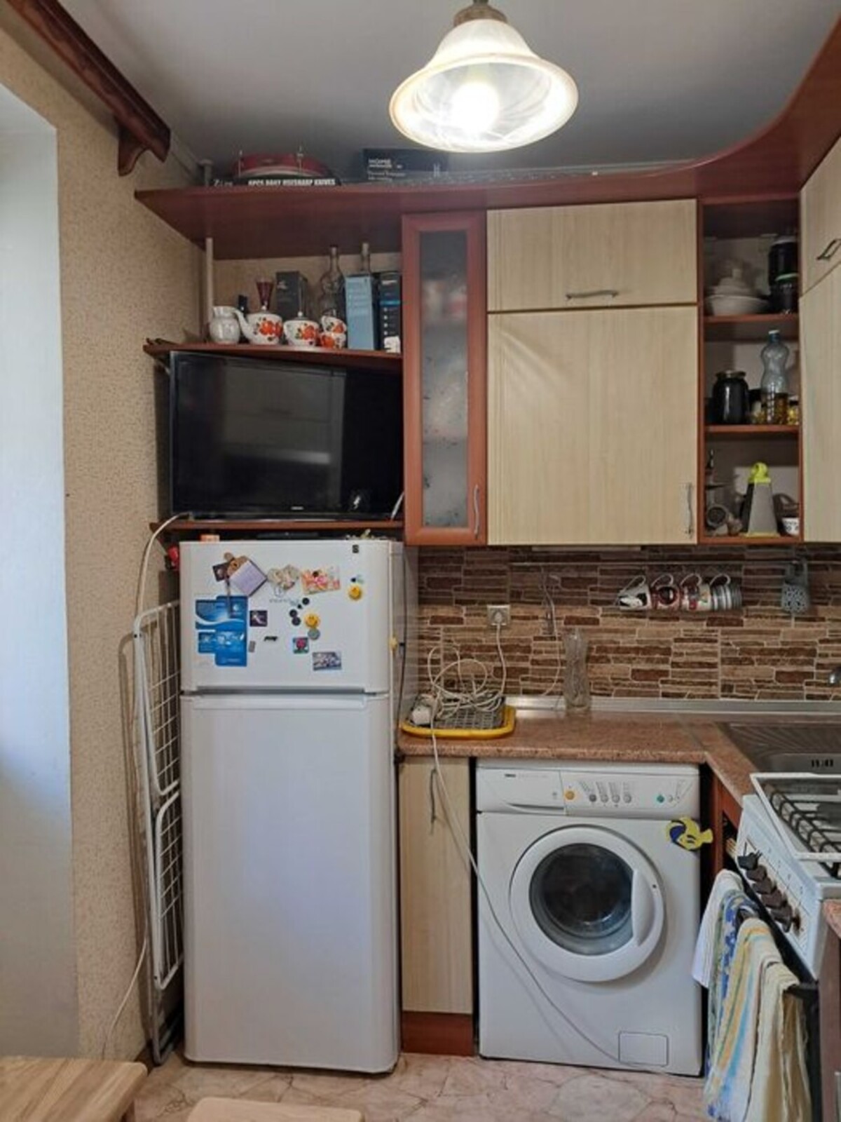 Продаж 1 кімнатної квартири на Браїлках код № 213-092-870 фото 1 Продаж 1 кімнатної квартири на Браїлках код № 213-092-870 фото 1
