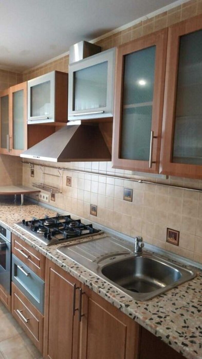 Продам 3-кімнатну квартиру 74 м.кв. код №212526464 фото 1 Продам 3-кімнатну квартиру 74 м.кв. код №212526464 фото 1