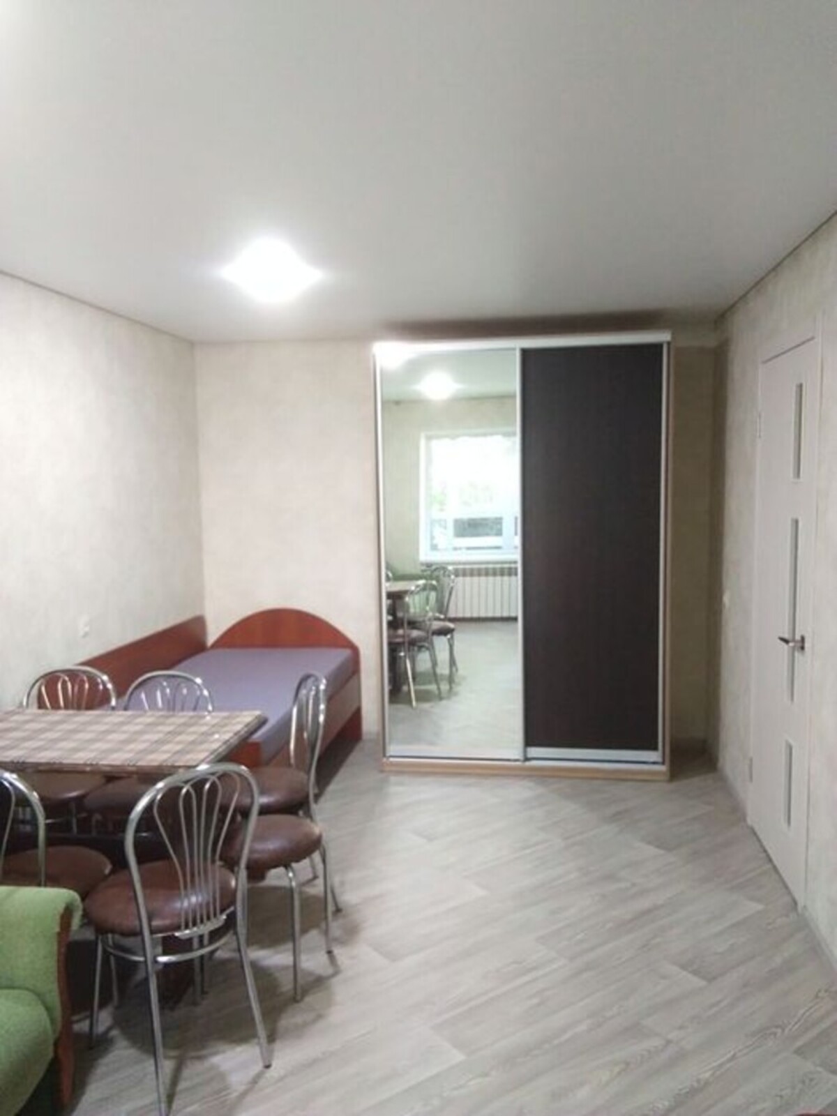 Продаж 1 кімнатної квартири Київський район фото 1 Продаж 1 кімнатної квартири Київський район фото 1