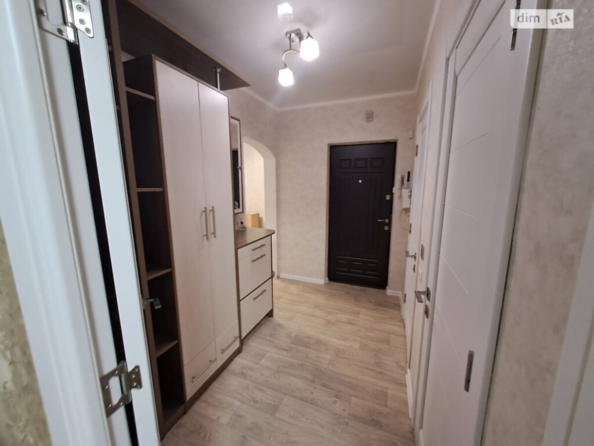 Продаж 3 кімнатної квартири на Боженка фото 1 Продаж 3 кімнатної квартири на Боженка фото 1