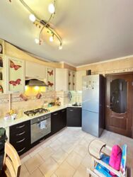 Квартира 3кімнатна з ремонтом Поділ. фото 1 Квартира 3кімнатна з ремонтом Поділ. фото 1