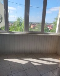  3     8