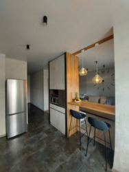  Family Park 2-  43 .. +    57 000 $   213-067-679  5