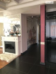  3-      ,     212-983-086  4
