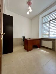 Продам 4-х кімн кв 80м2 Центр. код № 212-979-845 фото 9 Продам 4-х кімн кв 80м2 Центр. код № 212-979-845 фото 9