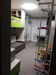  3-      211996463  3