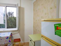  1   -   212417640  1