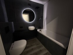  1       213-231-890  5