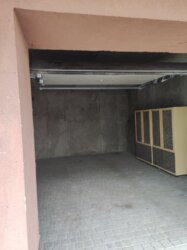 Продаж просторого гаража в мікрорайоні Каскад фото 1 Продаж просторого гаража в мікрорайоні Каскад фото 1