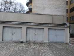 Продаж капітального гаражу на одне авто, склад, вул. Десятинна, 10 фото 1 Продаж капітального гаражу на одне авто, склад, вул. Десятинна, 10 фото 1