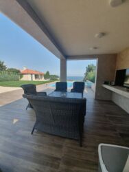   !    !    !   !    !     ! 